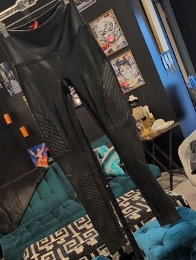 SPANX Black Quilted Faux-Leather Leggings